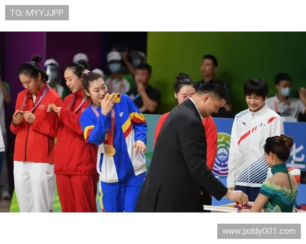 女足夺冠姚明助力中国体育崛起展现团结与拼搏精神的辉煌时刻