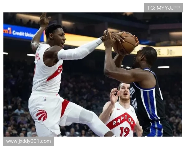 巴雷特篮下轻松扣篮得手杀死比赛对手防守失误致命